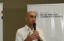 Julio Mazzoleni, ministro de Salud.