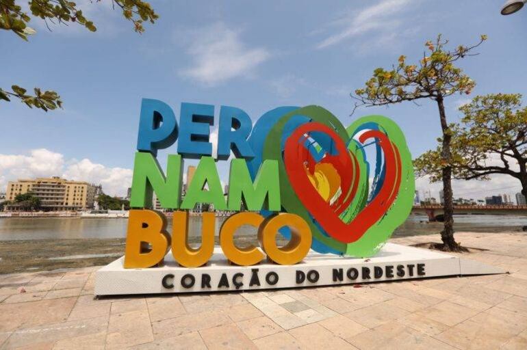 Pernambuco está ubicado al noreste de Brasil.