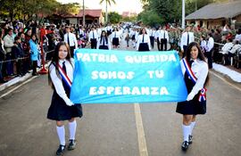 los-estudiantes-participaron-del-colorido-desfile--203341000000-1720131.jpg