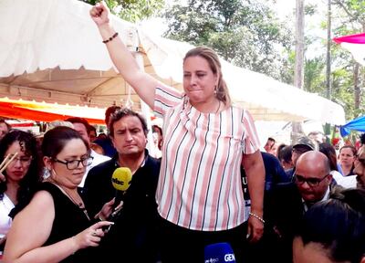 Porfiria de Ocholasky, secretaria del Sindicato de Funcionarios Judiciales del Paraguay, durante la protesta frente al Congreso.