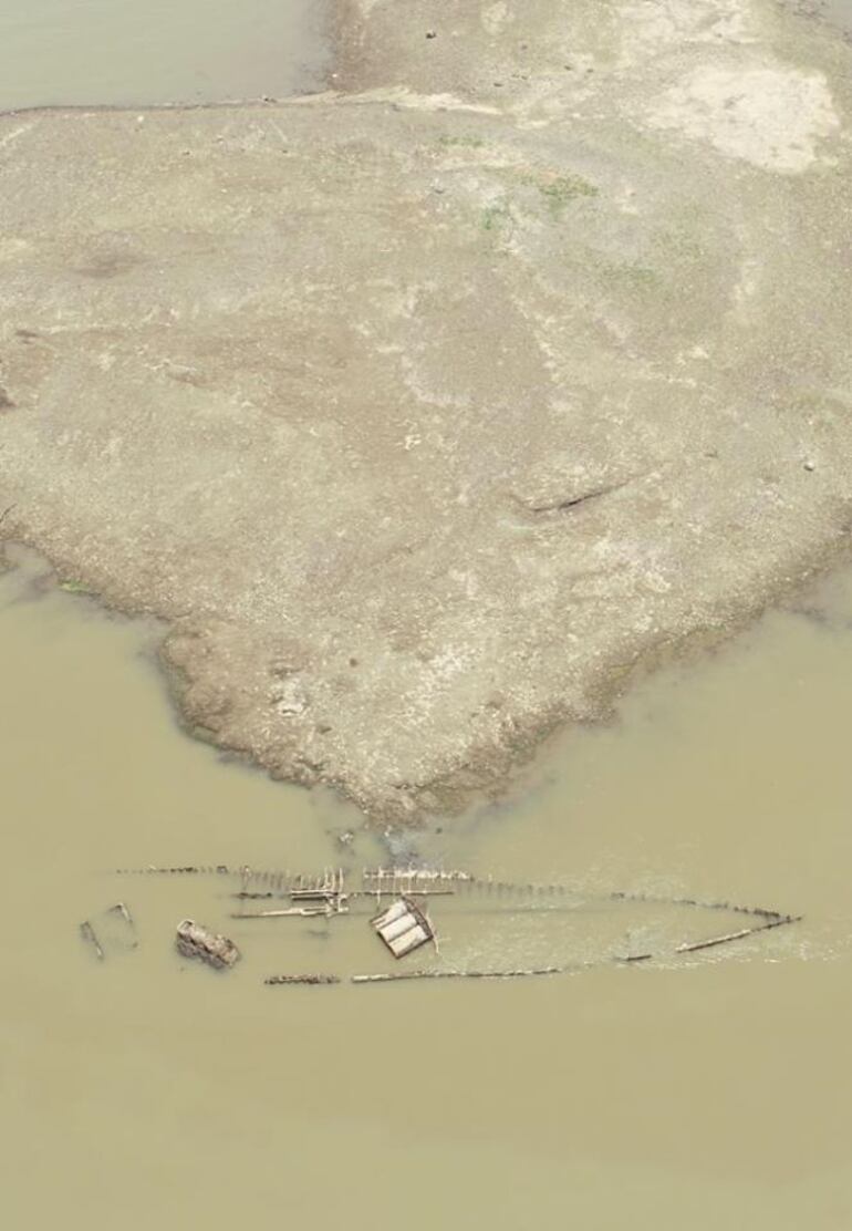 Imágenes desde arriba del buque Paraguarí.
