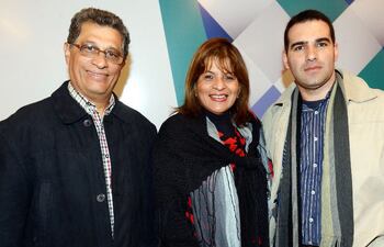 manuel-chavez-clara-sanchez-y-horacio-oporto--202015000000-1358966.jpg
