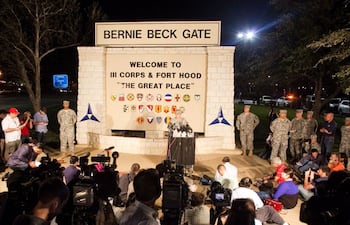 el-comandante-de-fort-hood-explica-a-la-prensa-pormenores-del-tiroteo-vivido-en-la-base-militar-ubicada-en-texas-donde-en-2009-un-extremista-mato-a-1-212233000000-1067201.jpg