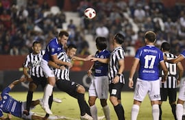 El penal sancionado para Libertad por el brazo de Portillo sobre Tacuara.