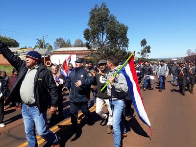 La marcha comenzó a las  10:00 y varias veces cerraron la ruta.