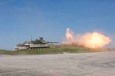 Un tanque Abrams M1A2T.