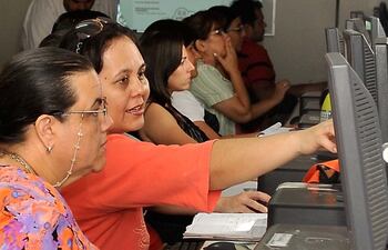 docentes-del-pais-pueden-acceder-a-varias-maestrias-en-educacion-a-traves-de-las-becas-don-carlos-antonio-lopez--194012000000-1474375.jpg