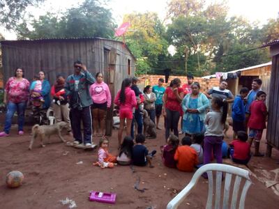 Unas 40 familias del asentamiento Manantial de San Antonio reclaman ayuda, porque ya no tienen nada que comer.