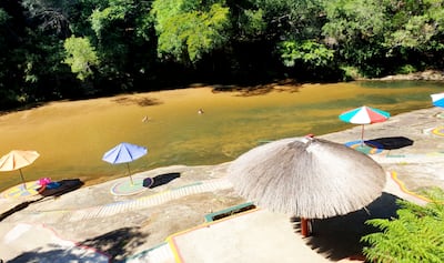 Uno de los bonitos lugares habilitados para el disfrute de la temporada veraniega en Itacurubí de la Cordillera.