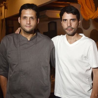 Jaime Pesaque y  Virgilio Martínez Véliz.