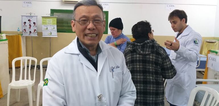 Médicos extranjeros asisten gratuitamente a pacientes en Luque.