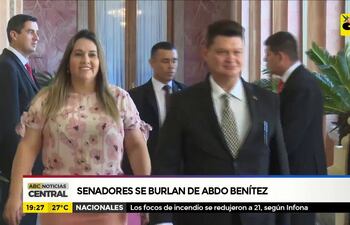 Senadores se burlan de Abdo Benítez