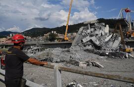 puente-genova-92925000000-1746047.JPG