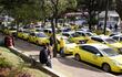 Taxistas de Asunción y ciudades de Central coparon ayer la avenida Mariscal López, afectando a miles de personas y a negocios.