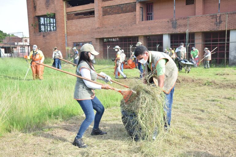 /pf/resources/images/abc-placeholder.png?d=2398