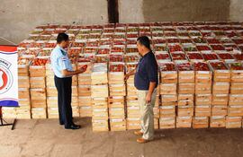 uno-de-los-recientes-cargamentos-de-tomate-decomisados-difundidos-por-el-gobierno--203439000000-1648798.jpg