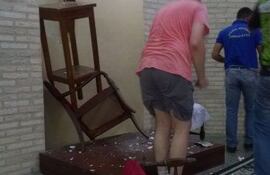 iglesia-violentada--63621000000-1286024.jpg