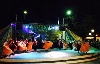 el-ballet-municipal-de-ayolas-parana-jeroky-participo-en-el-encuentro-de-artistas-populares-de-america-que-se-realizo-hace-unos-dias-en-la-prov-205219000000-1603331.jpg