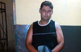 osvaldo-efrain-portillo-colman-fue-detenido-anoche-en-capiata-por-agentes-de-la-comisaria-8-central--234318000000-1283508.jpg