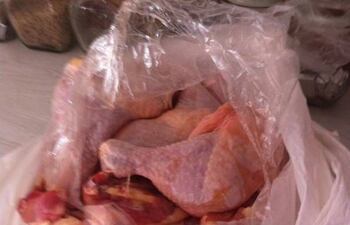 pollo-podrido-en-superseis-por-colapso-112154000000-494891.jpg