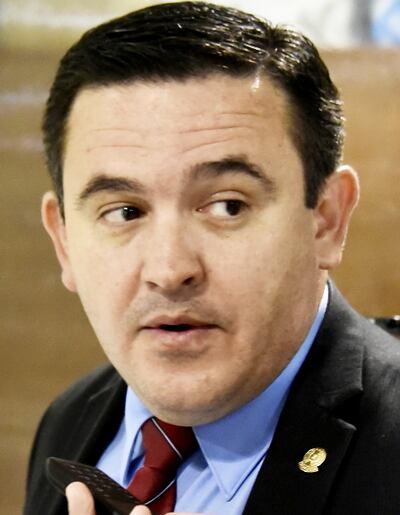 Eduardo Petta, ministro de Educación, que según la Contraloría habría falseado su declaración jurada por lo que fue denunciado.