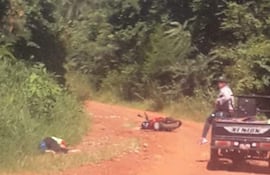 Joven cae herido en un camino vecinal y fue socorrido por agentes policiales.