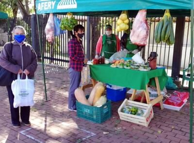 Una variedad de productos hortigranjeros fue ofertada durante la feria semanal realizada el jueves último.