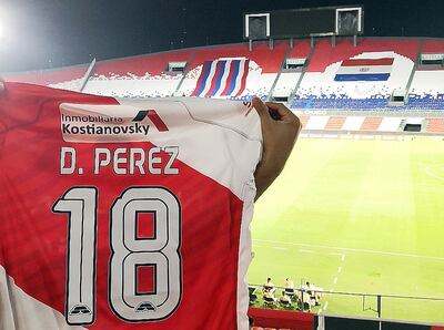 La camiseta del “Loco” Pérez, en el Defensores del Chaco.