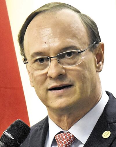 Erst Bergen, director paraguayo de la entidad binacional Itaipú. No mostró públicamente reproche a la ley.