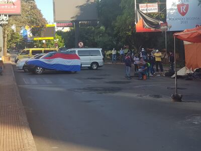 Los trabajadores del volante cerraron esta mañana la ruta PY02, a metros de la ruta PY02.