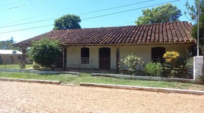 Antigua vivienda  que data del siglo XIX, según los datos históricos.