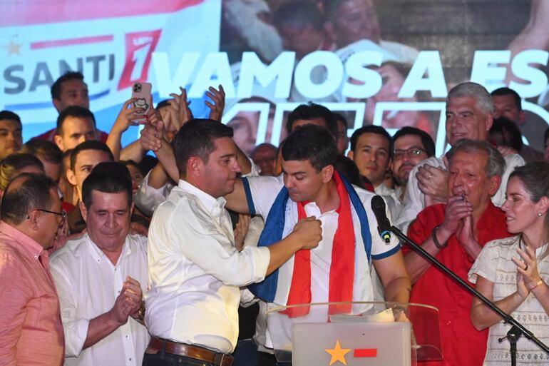 Santiago Peña en la ANR