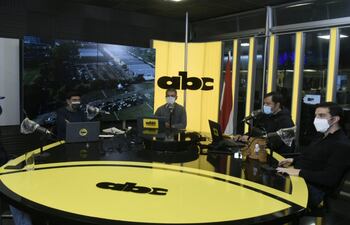 Eduardo Nakayama y Sebastián García, en los estudios de ABC Cardinal.
