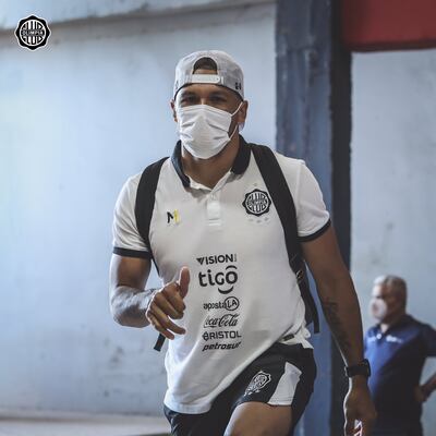 Richard Ortiz será el capitán de Olimpia ante Cerro Porteño.