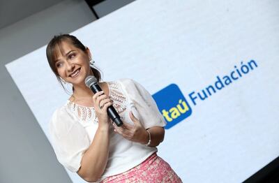 Alex Niz, directora de la Fundación Itaú, detalló los diferentes proyectos que están preparando con distintos actores culturales locales.