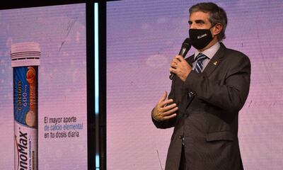 Vicente José Scavone durante la presentación de la línea Phenomax.