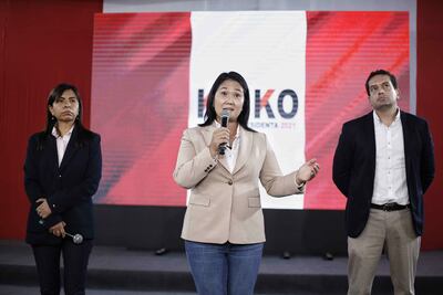 Keiko Fujimori (c).