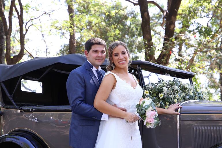 Los novios fueron fotografiados por Claudio Bardella.