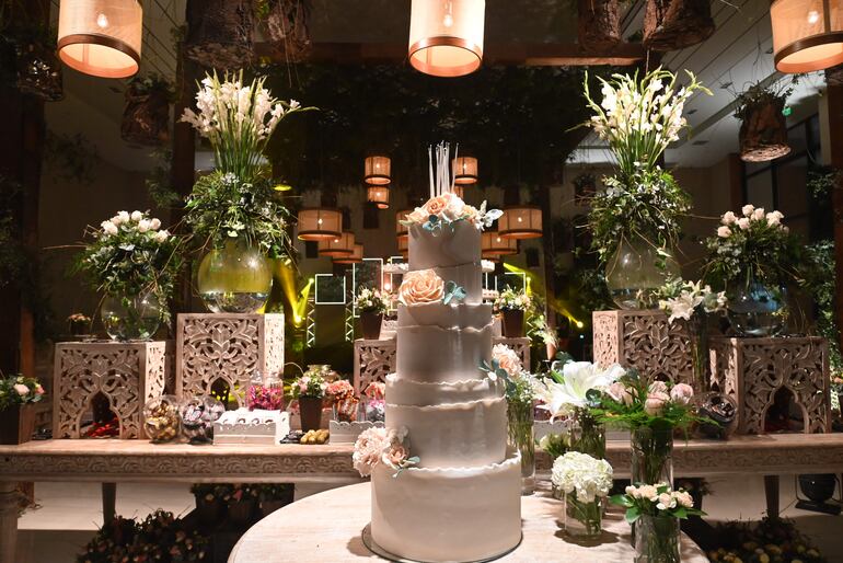 La mesa de dulces preparo Samira Teme.