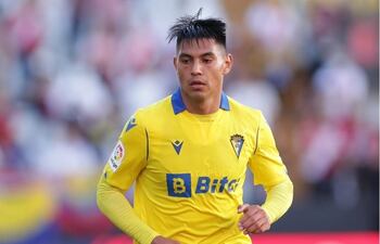 Santiago Arzamendia, 24 años, lateral izquierdo paraguayo del Cádiz.