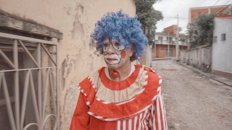Héctor Silva en una escena de "Orsai, la serie".