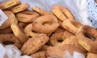 En Carapeguá en la zona conocida como "la curva" hay una parada obligad para los amantes de la chipa.