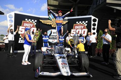 Takuma Sato ganó las 500 millas de Indianapolis.