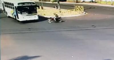 Imagen de circuito cerrado captada poco antes del accidente de tránsito.