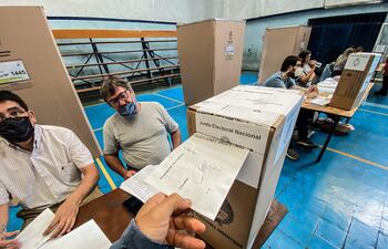 El Centro Knight para el Periodismo en las Américas se unió a la Organización de las Naciones Unidas para la Educación, la Ciencia y la Cultura (Unesco) y al Programa de las Naciones Unidas para el Desarrollo (PNUD) en un curso multilingüe gratuito en línea. Será del 19 de septiembre al 23 de octubre en español, inglés, francés y portugués.