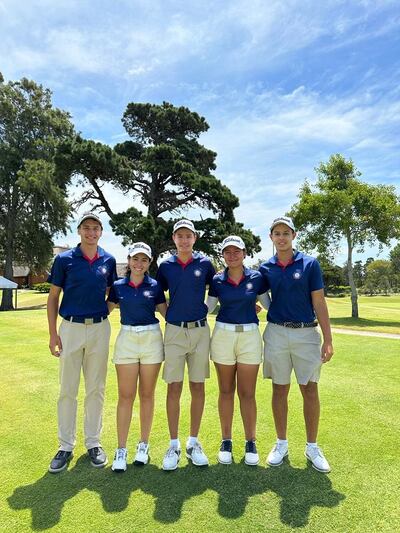 De izq. a der., los golfistas Erich Fortlage, Sol Mendoza, Franco Fernández, Sabrina Duarte y Benjamín Fernández.