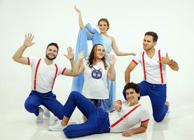 Jóvenes actores conforman el elenco de la comedia “La historia divertida”.