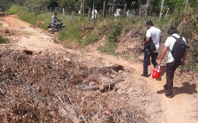 El único acceso a la comunidades de Itayvy e Itaguyrã están intransitables  desde hace más de tres semanas.