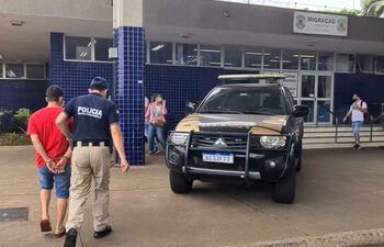 El brasileño fue entregado a las autoridades de su país en Foz de Yguazú.