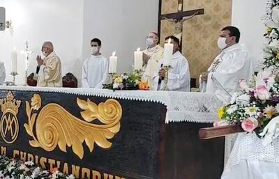 El acto central de la festividad mariana tuvo lugar ayer en la mañana en la parroquia de María Auxiliadora en Minga Guazú. La misa central fue presidida por el obispo Guillermo Steckling.